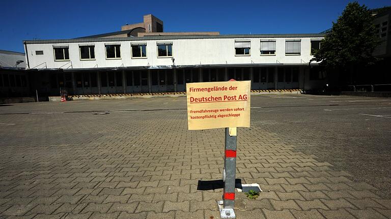 Das beständig wachsende Paketaufkommen hat die Post an die Kapazitätsgrenze ihrer Räume an der Münchner Straße kommen lassen.