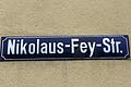 Auch in Gerolzhofen ist eine Straße nach Nikolaus Fey benannt, dessen braune Vergangenheit nun Forschungsergebnisse darlegen.