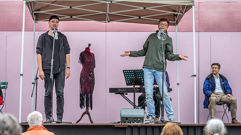 Mitreißend: Björn Boreschs (links) und Sven Zinkans Kostprobe aus 'Sugar - Manche mögen's heiß'.