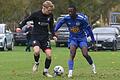 Vincent Fürst (links) von der SpVgg Giebelstadt und Ahmed Diaby von der FG Marktbreit-Martinsheim: Beide Teams führen als Erster und Zweiter die Tabelle der Kreisliga Würzburg 1 an. Das Bild entstand beim Duell beider Mannschaften im Oktober vergangenen Jahres.