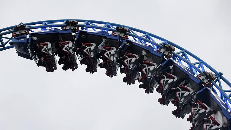 Nach dem Nations-Leaguespiel Deutschland - Bosnien-Herzegowina - Rasant ging es zu bei den Nationalspielern in einem Freizeitpark. Nach dem Nations-Leaguespiel Deutschland - Bosnien-Herzegowina - Rasant ging es zu bei den Nationalspielern in einem Freizeitpark.