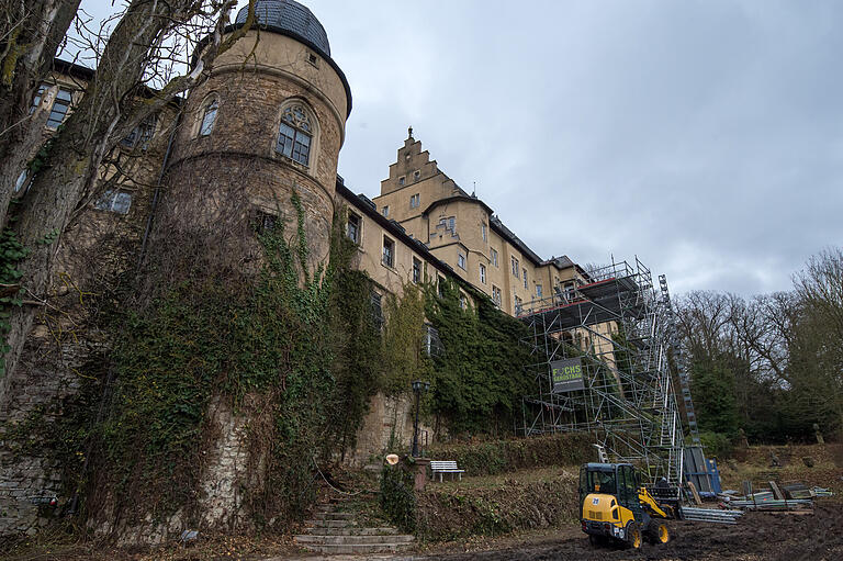 2017 drohten Teile der Vorburg einzustürzen. Der Staat finanzierte mit 700 000 Euro die dringendsten Reparaturen. Weitere 910 000 Euro flossen 2019 in Notsicherungsmaßnamen.