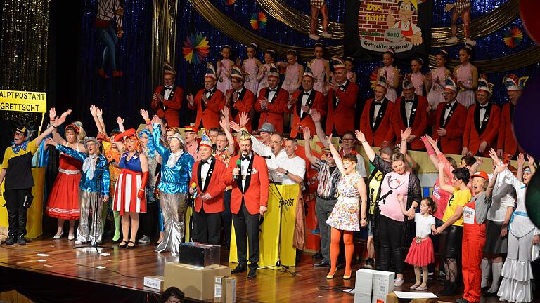 In Franken daheim, in der Welt zu Hause – der Gesangverein präsentierte im 50. Jubiläumsjahr eine mitreißende Bühnenshow mit aktuelle Hits und  originelle Gags unter Leitung von Martin Thys und Christopher Kuhn, vom Grettstädter Hauptpostamt aus in die ganze Welt.