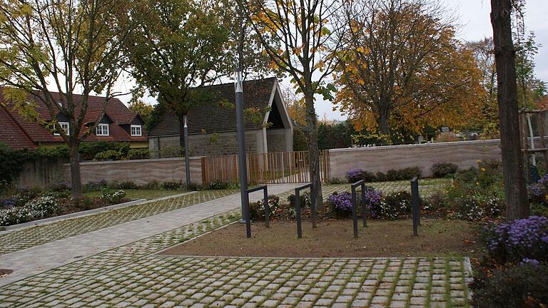 Eine neue Gebühren- und Friedhofsatzung wird es in Sommerach ab Januar geben. Das bewilligte der Gemeinderat in seiner Sitzung am Montag