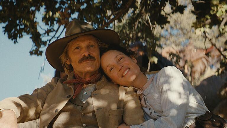 Kinostart - 'The Dead Don’t Hurt'       -  Viggo Mortensen und Vicky Krieps.