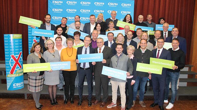 Die 44 Stadtratskandidaten der CSU, die für die Kommunalwahlen 2020 nominiert wurden.