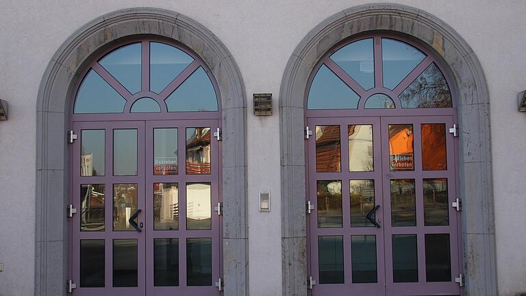 Die Florian-Geyer-Halle in Kitzingen ist eine Sporthalle. Nun könnte sie – vorübergehend – Veranstaltungshalle werden.