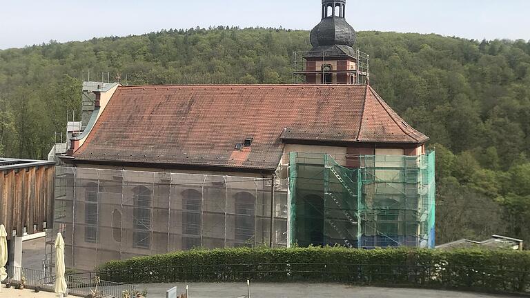 Die Fassadensanierung der Wallfahrtskirche in Mariabuchen hat begonnen. Die Fassadensanierung der Wallfahrtskirche in Mariabuchen hat begonnen.