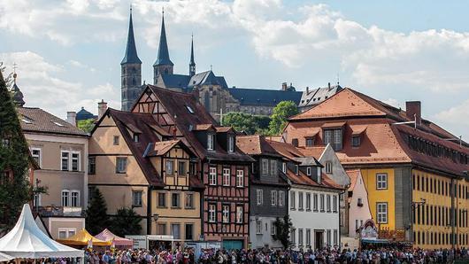 Bamberg ist vielen Touristen ein Begriff. Die Nähe zur Domstadt zieht auch Übernachtungsgäste in den Landkreis Haßberge.