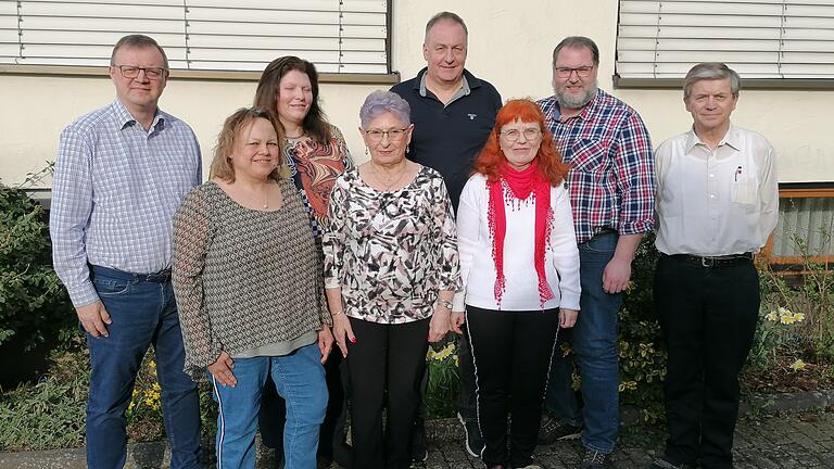 Auf dem Foto Bernd Kießling, Katja Zürl, Simone Berger, Anneliese Zapf, Stefan Horn, Erika Thein, Christian Schad, Winfried Golonka.