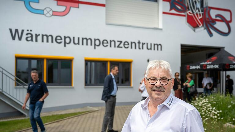 Für SHK-Geschäftsstellenleiter Josef Bock ist das Wärmepumpenzentrum im SHK-Bildungszentrum Schweinfurt ein Herzensprojekt.