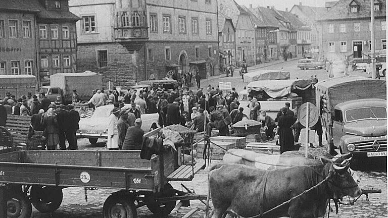 Bis in die 1970er Jahre fand noch der 'Säulesmarkt' in Königshofen statt.