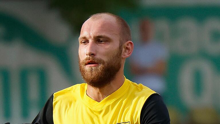 Dominik Broll (Archivbild) legte mit zwei frühen Toren den Grundstein zum Sieg des TSV Uettingen.