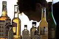 Der Landkreis Bad Kissingen hat jugendliche Testkäuferinnen und Testkäufer in Geschäften und Tankstellen Alkohol und Zigaretten kaufen lassen. In fast der Hälfte der Fälle hatten die Jugendlichen Erfolg.       -  Der Landkreis Bad Kissingen hat jugendliche Testkäuferinnen und Testkäufer in Geschäften und Tankstellen Alkohol und Zigaretten kaufen lassen. In fast der Hälfte der Fälle hatten die Jugendlichen Erfolg.