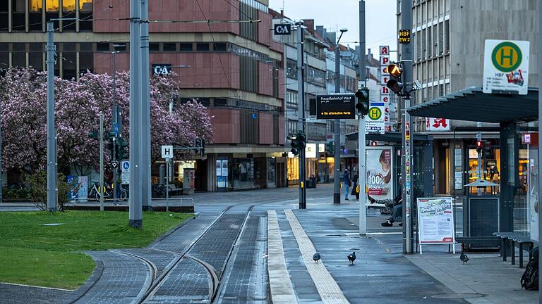 Nichts los auf den Schienen: In Würzburg fuhren am Montag keine Straßenbahnen. Nichts los auf den Schienen: In Würzburg fuhren am Montag keine Straßenbahnen.