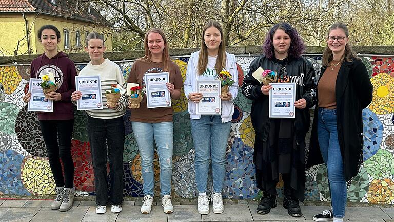 Das Bild zeigt (v.l.): Neilani Lanzo Colon, Julia Heß, Neele Götz, Laura Landauer, Sophie Heß; (Alisa Shoponarska nicht mit auf dem Bild).