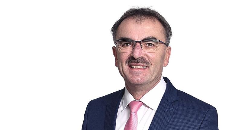 Harald Hofmann wird in Nüdlingen aus dem Bürgermeisteramt ausscheiden. Harald Hofmann wird in Nüdlingen aus dem Bürgermeisteramt ausscheiden.