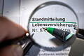 0002213644.jpg       -  Kommt auch in den Fokus, wenn die monatlichen Kosten sinken sollen: die Lebensversicherung.