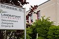 Das Gesundheitsamt Schweinfurt ist mittlerweile mit seinen 160 Mitarbeitern am Hainig in der Karl - Götz - Straße 5 angesiedelt.