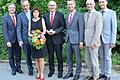 Bei der Verabschiedung von Johannes Rieger von der Sparkasse Schweinfurt-Haßberge (von links): neuer Vorstandsvorsitzender Peter Schleich, Präsident des Sparkassenverbandes Bayern Dr. Ulrich Netzer, Hildegard Rieger, bisheriger Vorstandsvorsitzender Johannes Rieger, Oberbürgermeister Sebastian Remelé (aktueller Verwaltungsratsvorsitzender), Landrat Wilhelm Schneider und Landrat Florian Töpper.