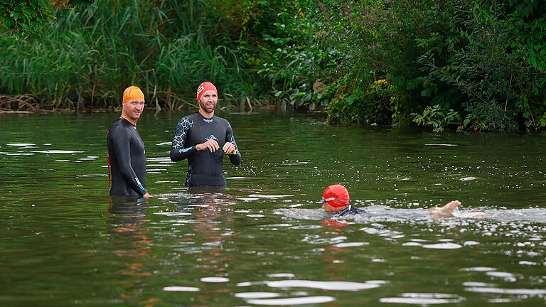 Main-Post Mainfrankentriathlon 2023       -  Kitzingen, Alte Mainbrücke, 05.08.2023, Main-Post Mainfrankentriathlon 2023

Bild: Schwimmen, Radfahren und Laufen, sind die drei Disziplinen auf dem Main-Post-Mainfrankentriathlon 2023