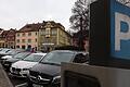 Am Kitzinger Königsplatz parken die Autos oft dicht an dicht, aber nicht nur hier zeigt sich für Oberbürgermeister Stefan Güntner ein 'Interessenskonflikt'.