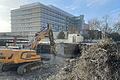 Wie geplant, haben zum Jahreswechsel die Abrissarbeiten am Parkhaus des Leopoldina-Krankenhauses in Schweinfurt begonnen.