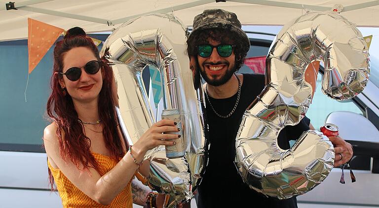 Das Ehepaar Saskia und David feierte Geburtstag auf der 'Lutzi'.