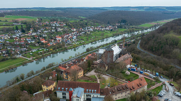 Der Ostpalas der Burg Rothenfels wird für 11,5 Millionen Euro saniert.