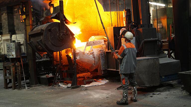 Wohl dem, der ausreichend Rohstoffe hat: Der Materialmangel trifft die unterfränkische Metall- und Elektroindustrie hart. Unser Symbolbild entstand bei Franken Guss in Kitzingen.