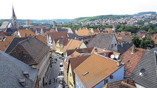 Schöne Aussichten: Auch auf dem Oberen Torturm in Ochsenfurt konnten Besucher am Tag des Weins das Panorama genießen.