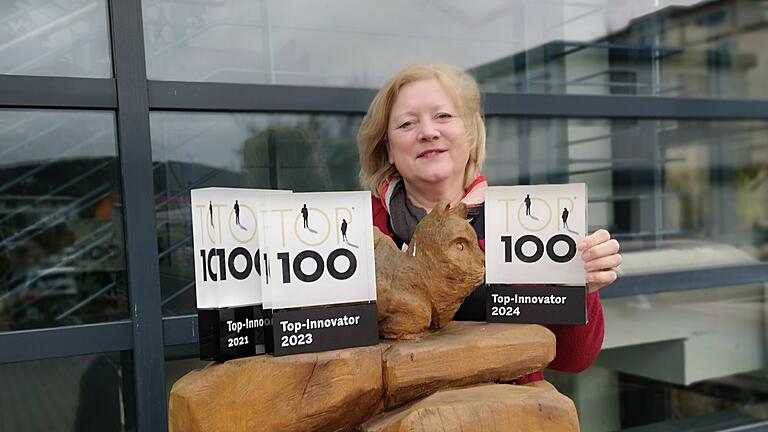 Dr. Elisabeth Müller ist stolz auf die mittlerweile dritte Auszeichnung als TOP 100.       -  Dr. Elisabeth Müller ist stolz auf die mittlerweile dritte Auszeichnung als TOP 100.