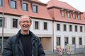 Der Euerdorfer Bürgermeister Peter Bergel freut sich, dass er in der dritten Januar-Woche ins neue Rathaus umziehen kann. Foto: Ralf Ruppert       -  Der Euerdorfer Bürgermeister Peter Bergel freut sich, dass er in der dritten Januar-Woche ins neue Rathaus umziehen kann. Foto: Ralf Ruppert