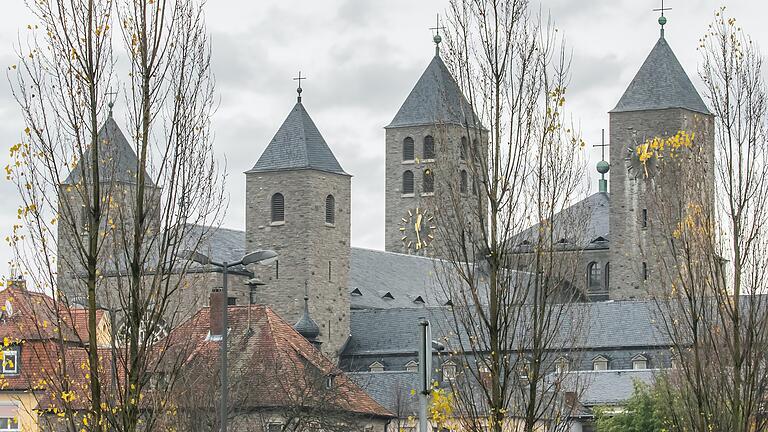 Die Abtei Münsterschwarzach im Landkreis Kitzingen. Hier lebt Pater Anselm Grün. Die Abtei Münsterschwarzach im Landkreis Kitzingen. Hier lebt Pater Anselm Grün.