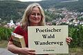 Charlotte Wahler, Initiatorin des poetischen Waldwanderweges in Ramsthal.  Foto: Irene Spiegel       -  Charlotte Wahler, Initiatorin des poetischen Waldwanderweges in Ramsthal.  Foto: Irene Spiegel