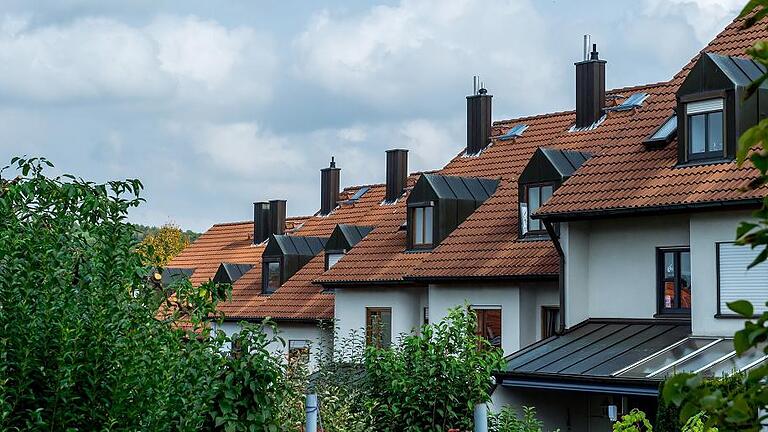 Reihenhäuser und freistehende Einfamilienhäuser prägen den Stadtteil mit knapp 3000 Bewohnern.