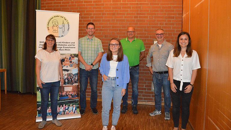 Auf dem Foto (von links): Verena Hederich (Schatzmeisterin), Niko Weigl (stellvertretender Vorsitzender), Jasmin Weinbeer (Beisitzerin), Holger Klüpfel (Revisor), Norbert Mohr (Vorsitzender), Ivonne Resler (Schriftführerin)