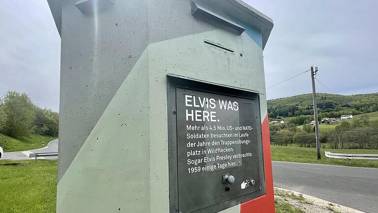 Ein Bürger schlug vor, entlang des Rhönexpress-Radwegs – wie am „Elvis-Häuschen“ – Mülltonnen aufzustellen. - Ein Bürger schlug vor, entlang des Rhönexpress-Radwegs – wie am „Elvis-Häuschen“ – Mülltonnen aufzustellen. Ein Bürger schlug vor, entlang des Rhönexpress-Radwegs – wie am „Elvis-Häuschen“ – Mülltonnen aufzustellen. - Ein Bürger schlug vor, entlang des Rhönexpress-Radwegs – wie am „Elvis-Häuschen“ – Mülltonnen aufzustellen.
