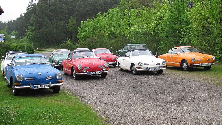 Am 7. und 8.Juli 2018 treffen sich auf der Landesgartenschau Karmannfreunde aus ganz Europa. Am 7.Juli fahren sie durch die Landkreise Würzburg und Kitzingen - darunter auch mit den seltenen VW SP 2. Foto: Michael Mösinger Am 7. und 8.Juli 2018 treffen sich auf der Landesgartenschau Karmannfreunde aus ganz Europa. Am 7.Juli fahren sie durch die Landkreise Würzburg und Kitzingen - darunter auch mit den seltenen VW SP 2. Foto: Michael Mösinger