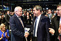 CSU-Sonderparteitag       -  19.01.2019, Bayern, München: Der bisherige Parteivorsitzende Horst Seehofer (l-r) gratuliert dem neu gewählten CSU-Vorsitzenden Markus Söder beim Sonderparteitag in der Kleinen Olympiahalle in München (Bayern). Foto: Tobias Hase/dpa
