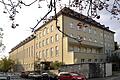 Benediktiner-Haus       -  Dort soll ein Labor entstehen: Das Foto zeigt das Bestandsgebäude der Benediktiner vor dem Beginn der Bauarbeiten.