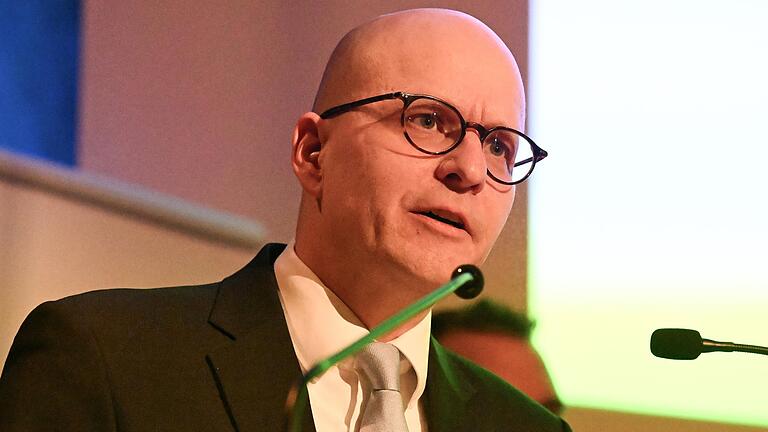 Oberbürgermeister Dirk Vogel (SPD) - Oberbürgermeister Dirk Vogel (SPD) Oberbürgermeister Dirk Vogel (SPD) - Oberbürgermeister Dirk Vogel (SPD)