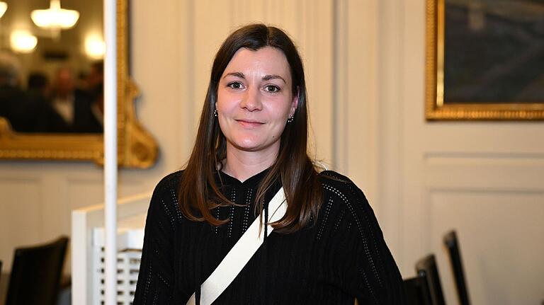 Julia Baier, Kindergartenverein Arnshausen: 'Spielplatz attraktiver machen'