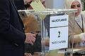 Türkische Volksabstimmung in Bayern       -  In gläsernen Wahlurnen werden die Stimmzettel gesammelt.