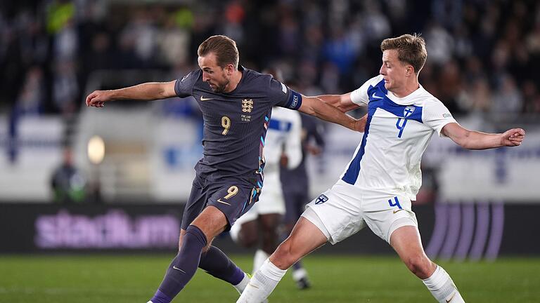 Finnland - England - Bayern-Stürmer Harry Kane (l) siegt mit England in Helsinki. Finnland - England - Bayern-Stürmer Harry Kane (l) siegt mit England in Helsinki.