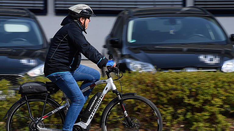 Rad_Pedelec_GZ_Sept21_9       -  Immer mehr Menschen legen sich ein E-Bike zu. Es lohnt sich, über den Versicherungsschutz nachzudenken.