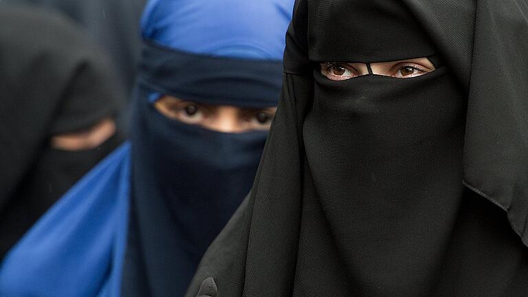 Wie stark ist der Islamismus in der Region? - Bei 20 Prozent der Radikalisierungfälle handelt es sich um eine Frau. Wie stark ist der Islamismus in der Region? - Bei 20 Prozent der Radikalisierungfälle handelt es sich um eine Frau.