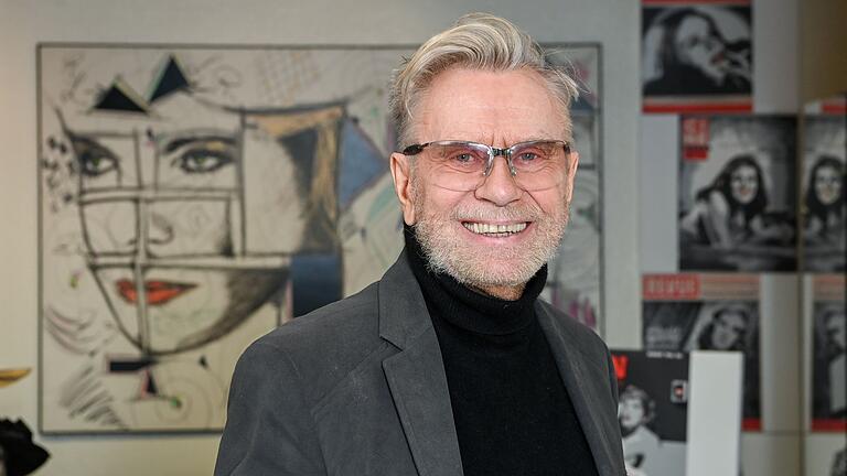 Visagist Rene Koch       -  Visagist Koch stellt Lippenstifte aus. (Archivbild)
