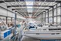 Die Montagebänder bei Bavaria Yachtbau in Giebelstadt sind wieder voll. Im ersten Geschäftsjahr nach der Übernahme will die Werft 350 Segel- und Motorjachten verkaufen.
