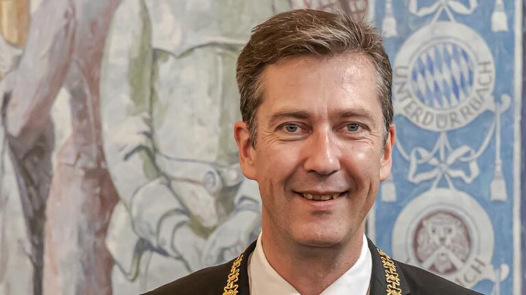 Der Amtsinhaber tritt wieder an: Würzburgs Oberbürgermeister Christian Schuchardt. Der Amtsinhaber tritt wieder an: Würzburgs Oberbürgermeister Christian Schuchardt. 